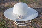 CHAPEAU DE PLAGE ELEGANT EN BLANC